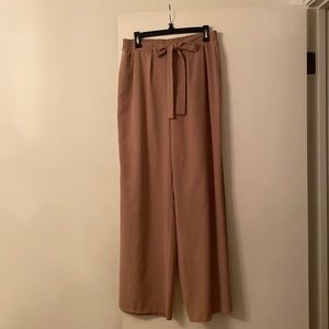 ER:some tan wide leg pants
